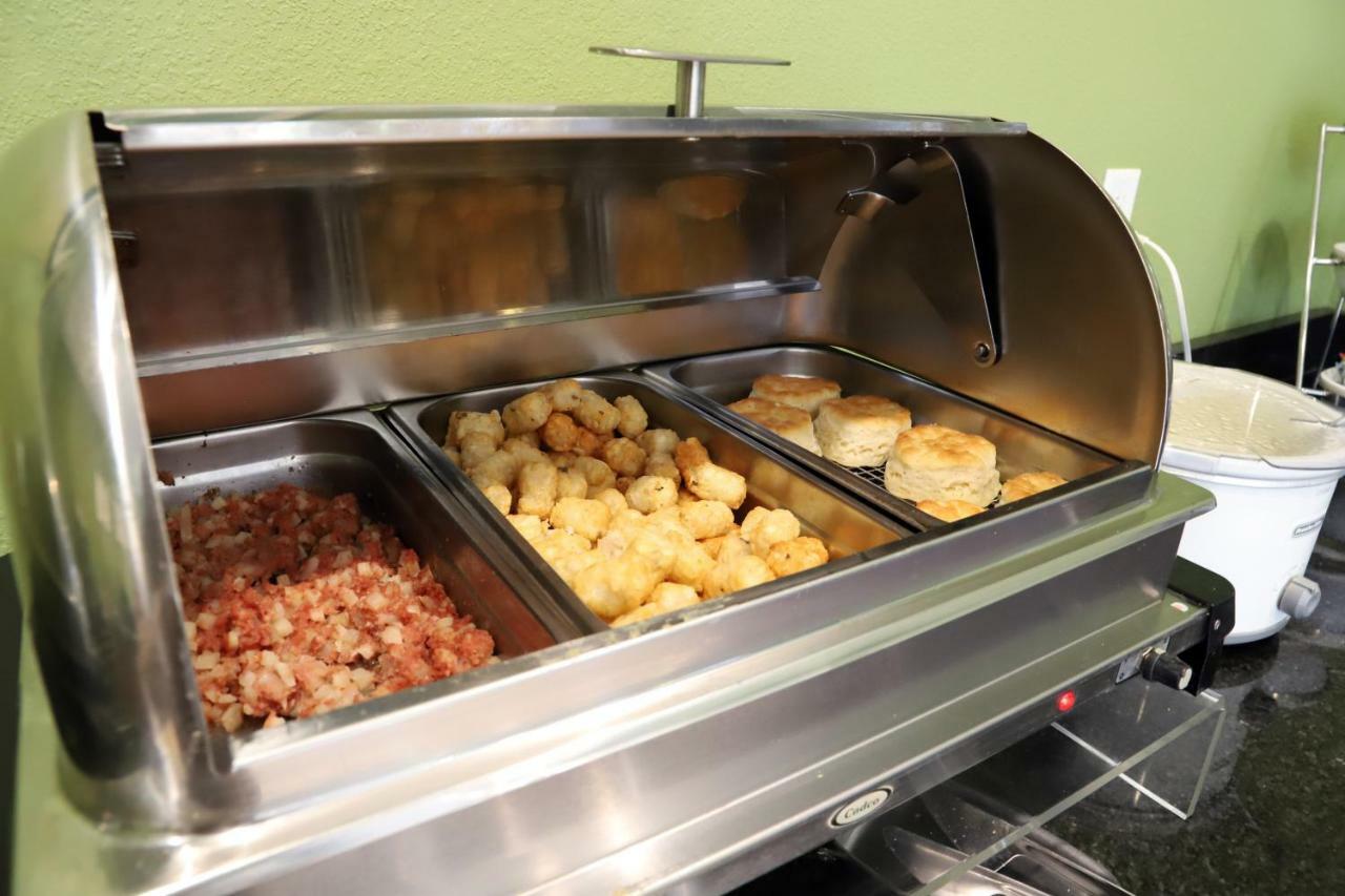 Sleep Inn & Suites Belmont - St. Clairsville מראה חיצוני תמונה